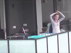 Hij dronk sex hardes per ongeluk Viagra en ging de moeder van de Russische stiefvader helpen.