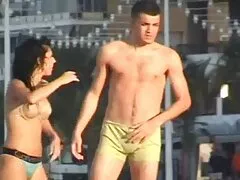Spiertrainer geneukt door flexibele moeder in juicy pussy na een harde sex pornohard training