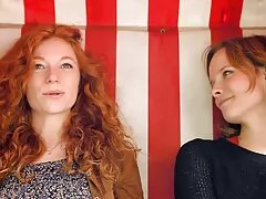 Een frontale massage scheurde een Rus in zijn gratis harde prono kont en vond zichzelf daar.