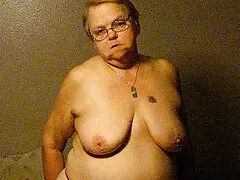 Meesteres van gebraden buren we masturberen met een gezond lid met groenten in hard style porno de kont