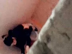 De afperser zoog de buren op in ruil voor stilte. tube hard gay