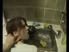Ze ging naar haar zus en had de se duck met haar man in de kont. harde sex nl